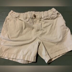Chubbies men’s tan shorts. 5.5 in. Inseam. Good condition
